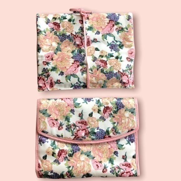 Cosmetic and jewelry travel storage bag set - Picture 1 of 8